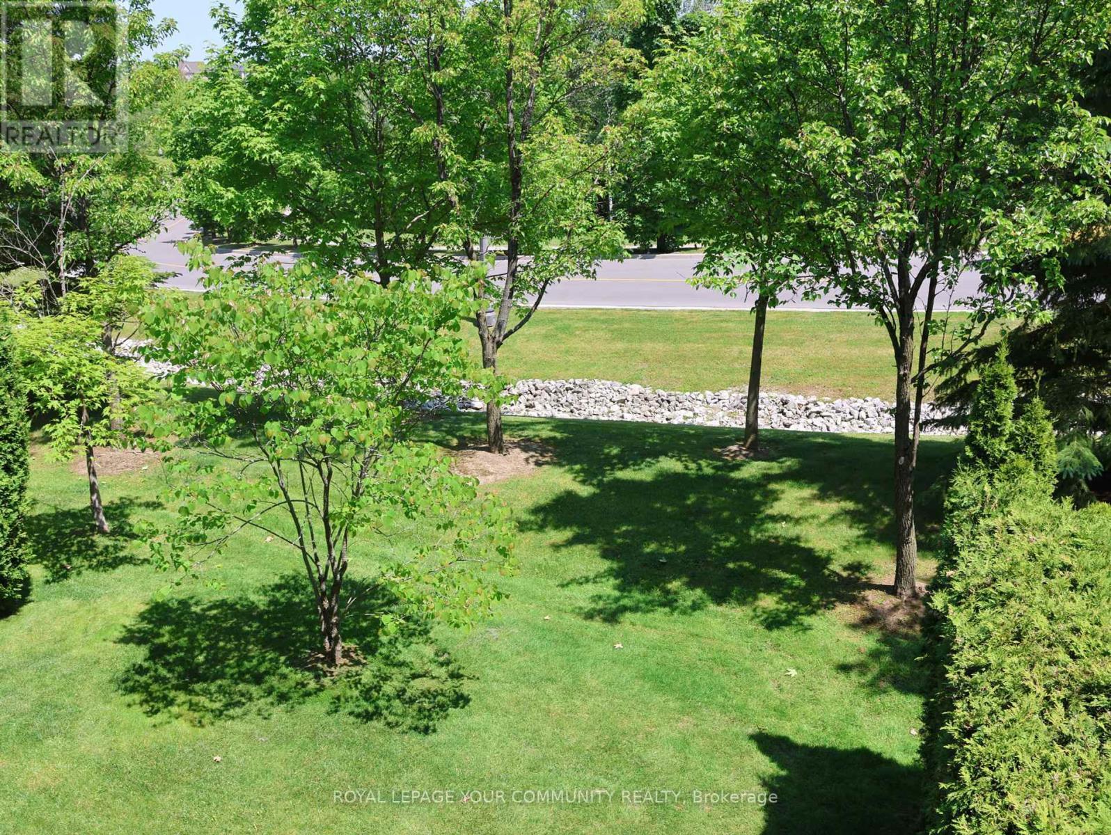 












2 STONECLIFFE CRESCENT

,
Aurora,




Ontario
L4G7Z7

