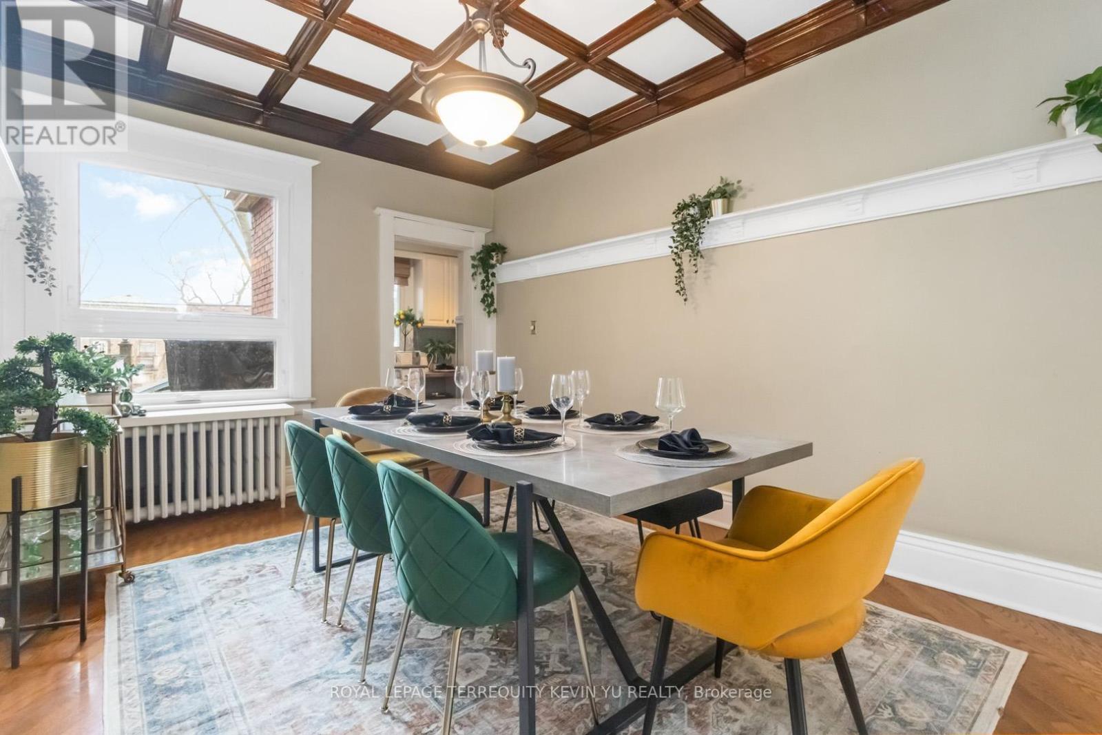 












23 KENNETH AVENUE

,
Toronto,




Ontario
M6P1J1

