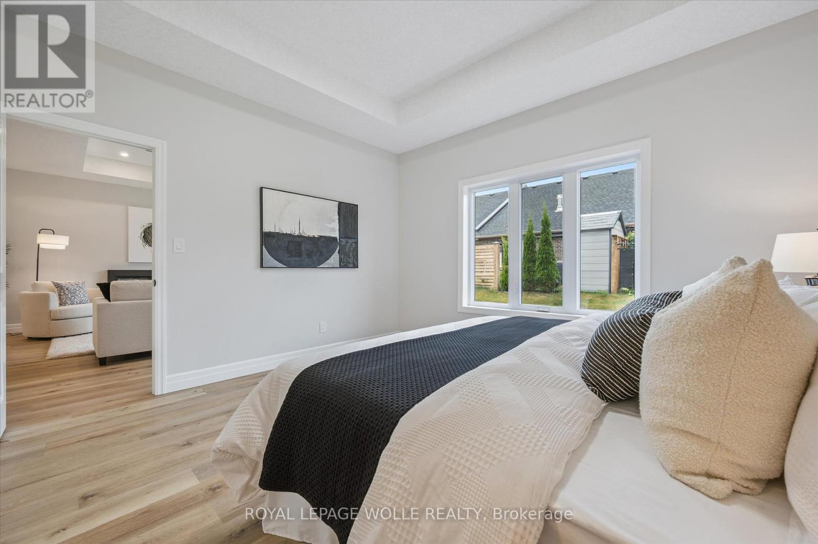 












102 SOUTH PARKWOOD BOULEVARD

,
Woolwich,




Ontario
N3B0E6

