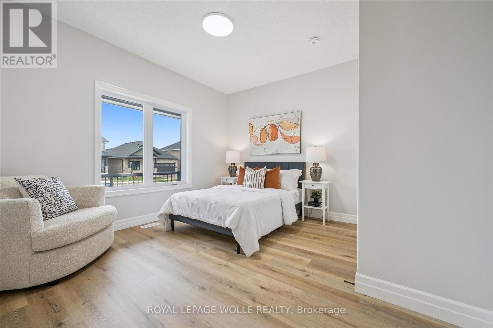 












102 SOUTH PARKWOOD BOULEVARD

,
Woolwich,




Ontario
N3B0E6

