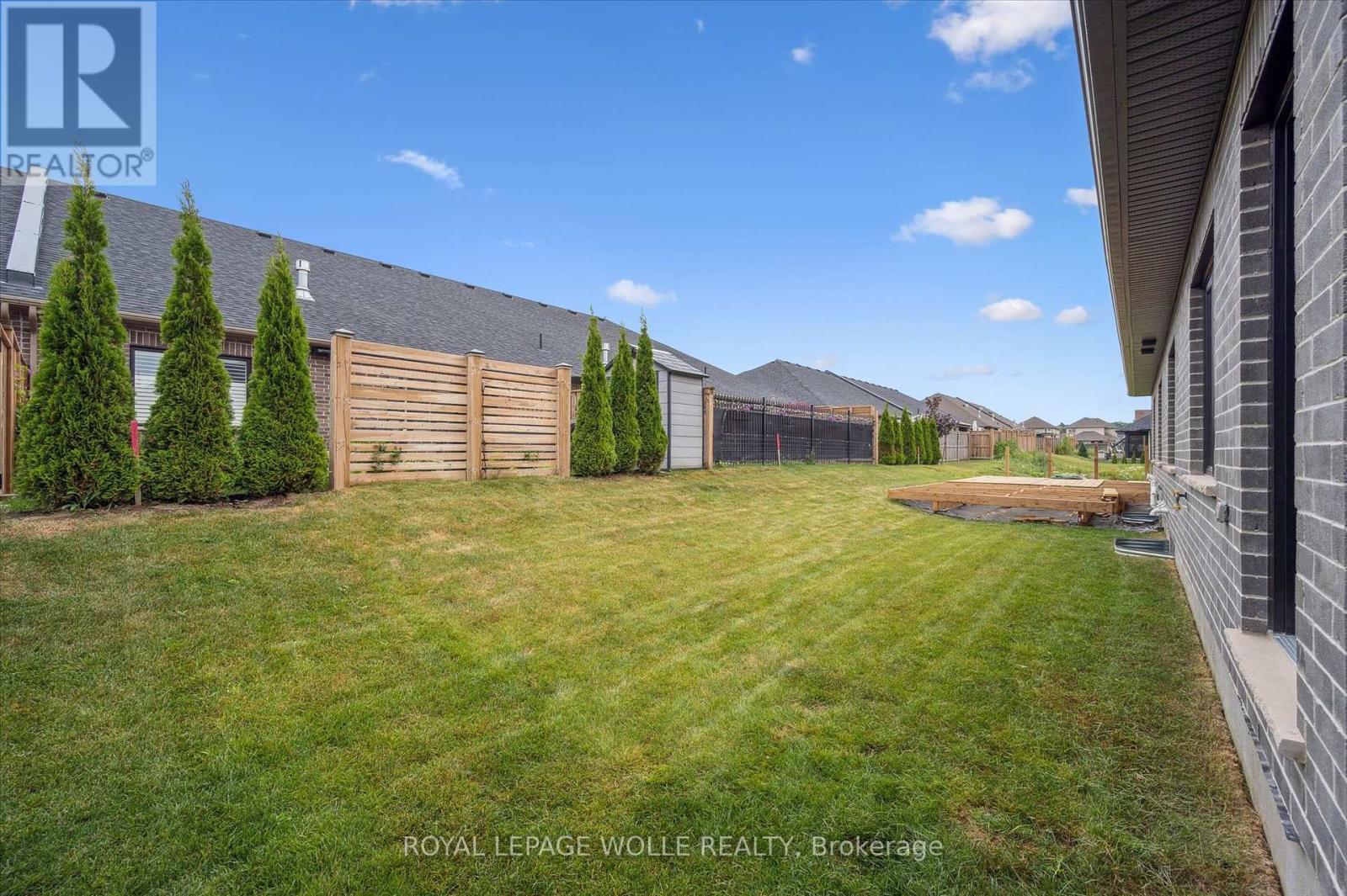 












102 SOUTH PARKWOOD BOULEVARD

,
Woolwich,




Ontario
N3B0E6

