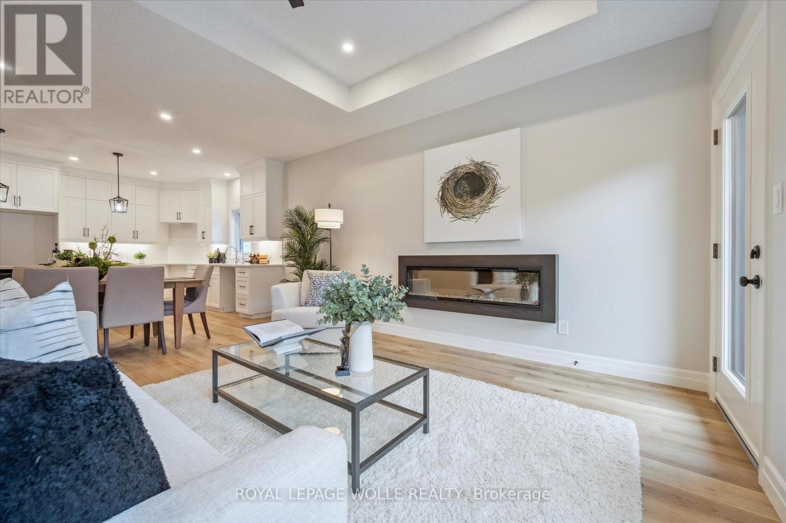 












102 SOUTH PARKWOOD BOULEVARD

,
Woolwich,




Ontario
N3B0E6

