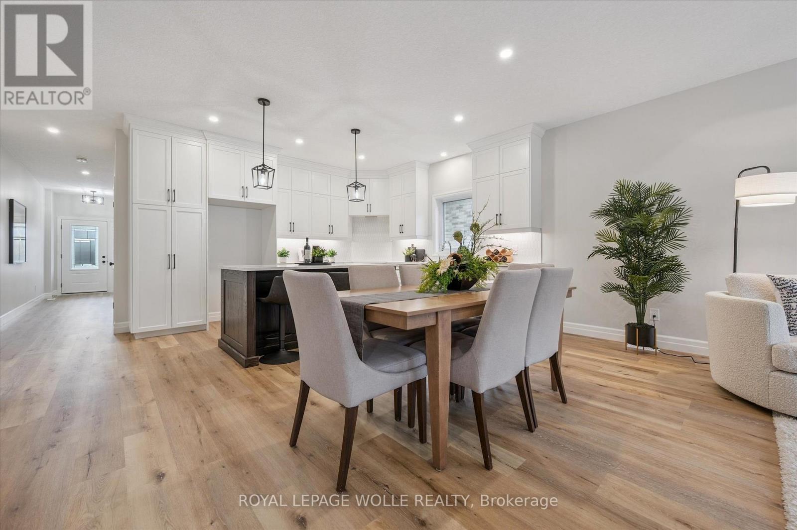 












102 SOUTH PARKWOOD BOULEVARD

,
Woolwich,




Ontario
N3B0E6

