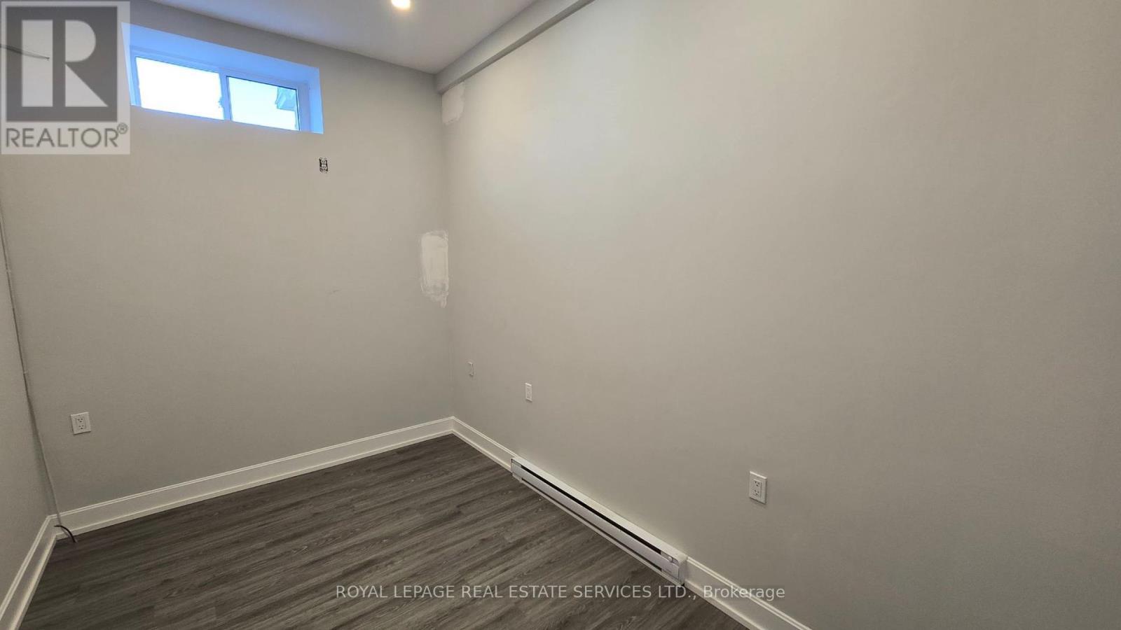 












A - 169 EAST MAIN STREET

,
Welland,




Ontario
L3B3W7

