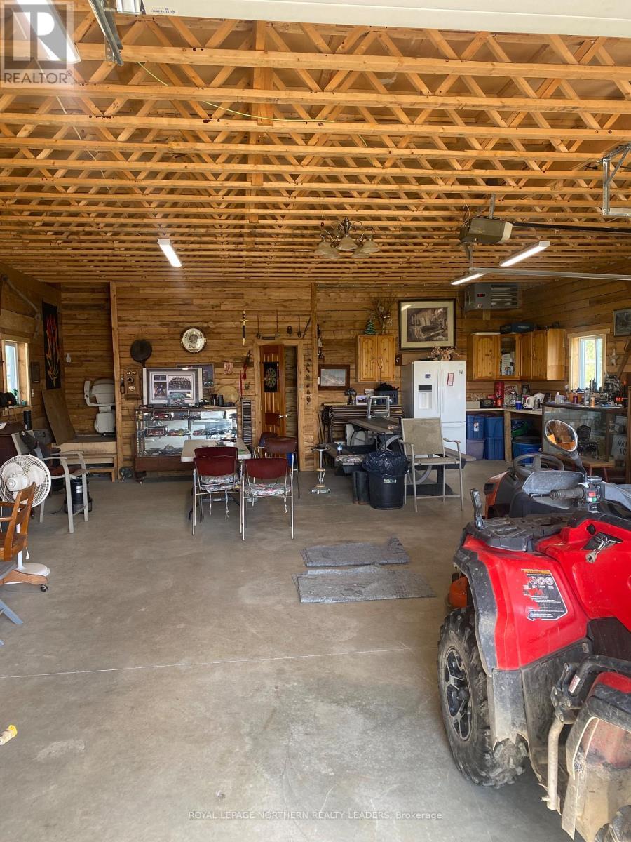 












209 11 HIGHWAY

,
Fauquier-Strickland,




Ontario
P0L1G0

