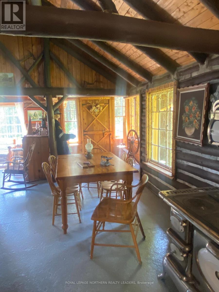 












209 11 HIGHWAY

,
Fauquier-Strickland,




Ontario
P0L1G0

