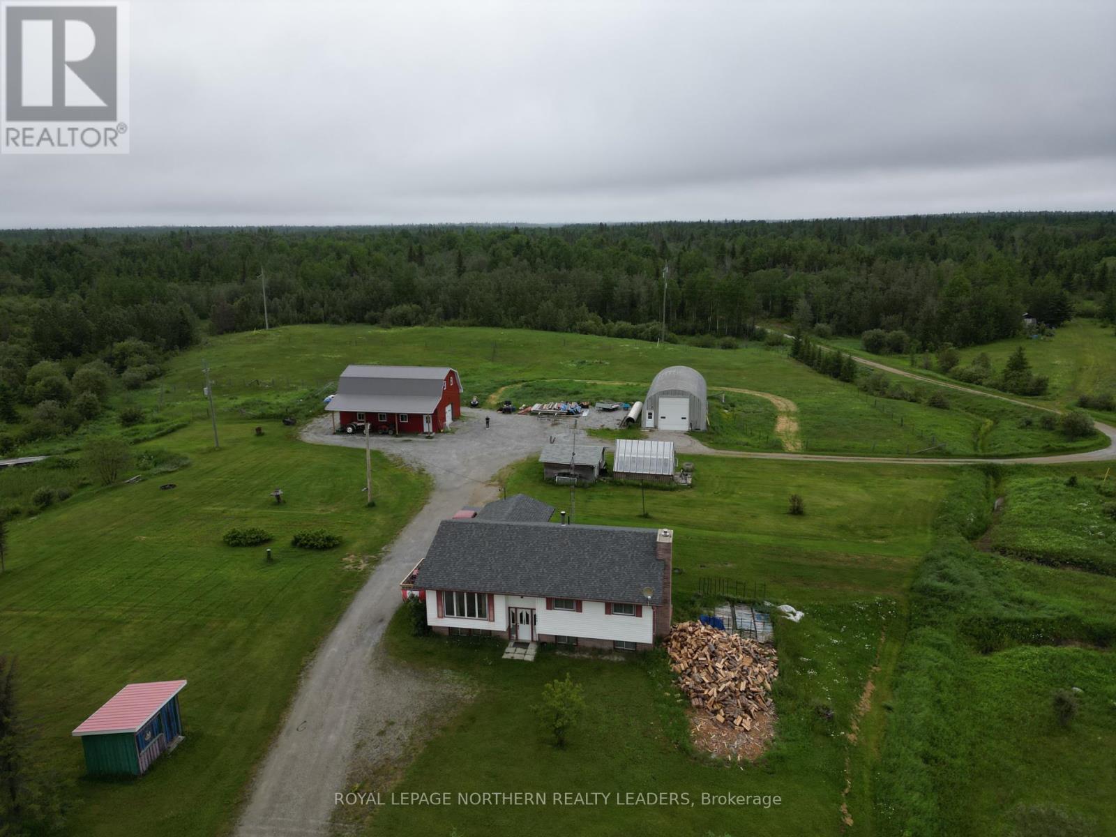 












209 11 HIGHWAY

,
Fauquier-Strickland,




Ontario
P0L1G0

