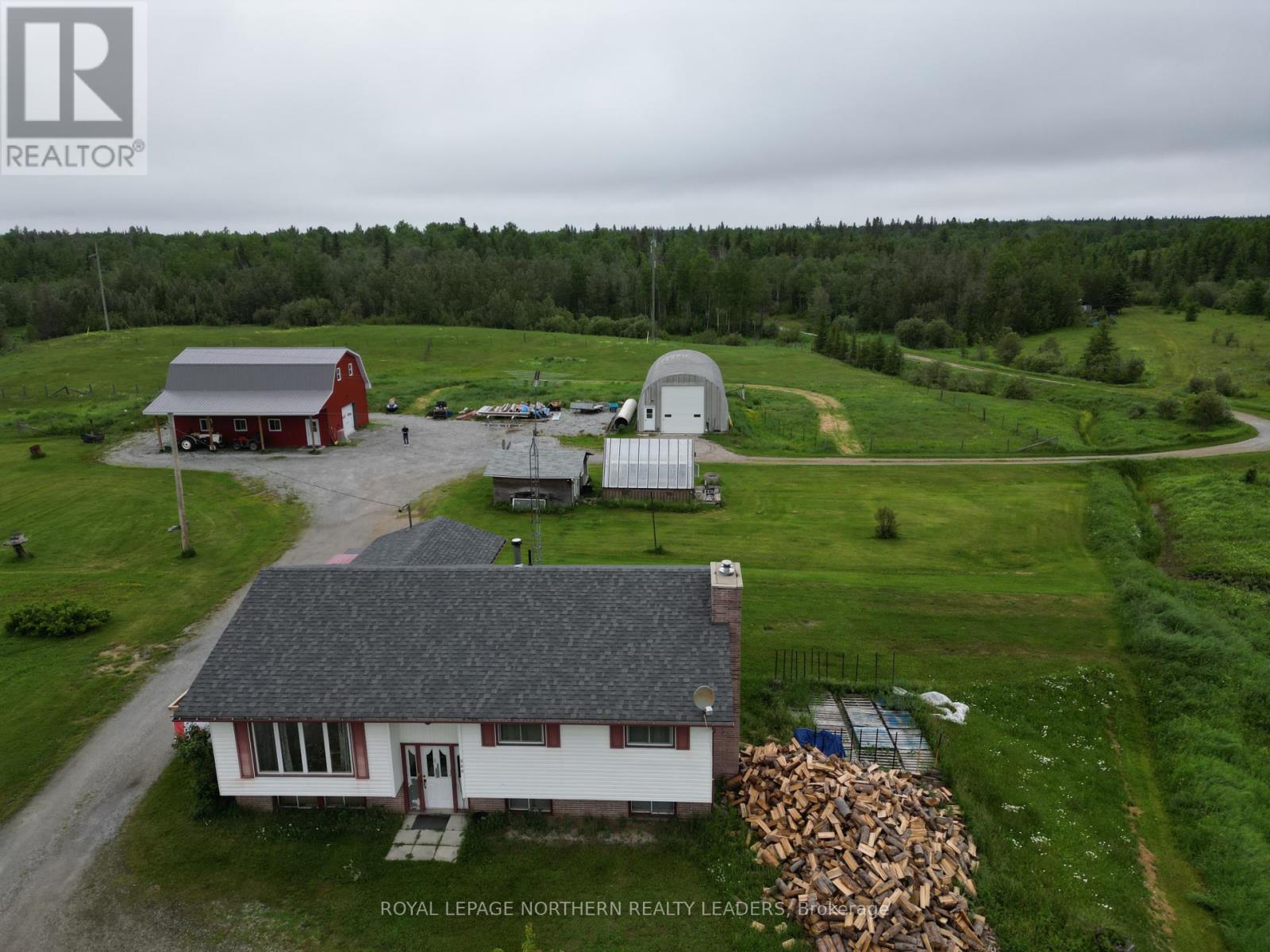 












209 11 HIGHWAY

,
Fauquier-Strickland,




Ontario
P0L1G0

