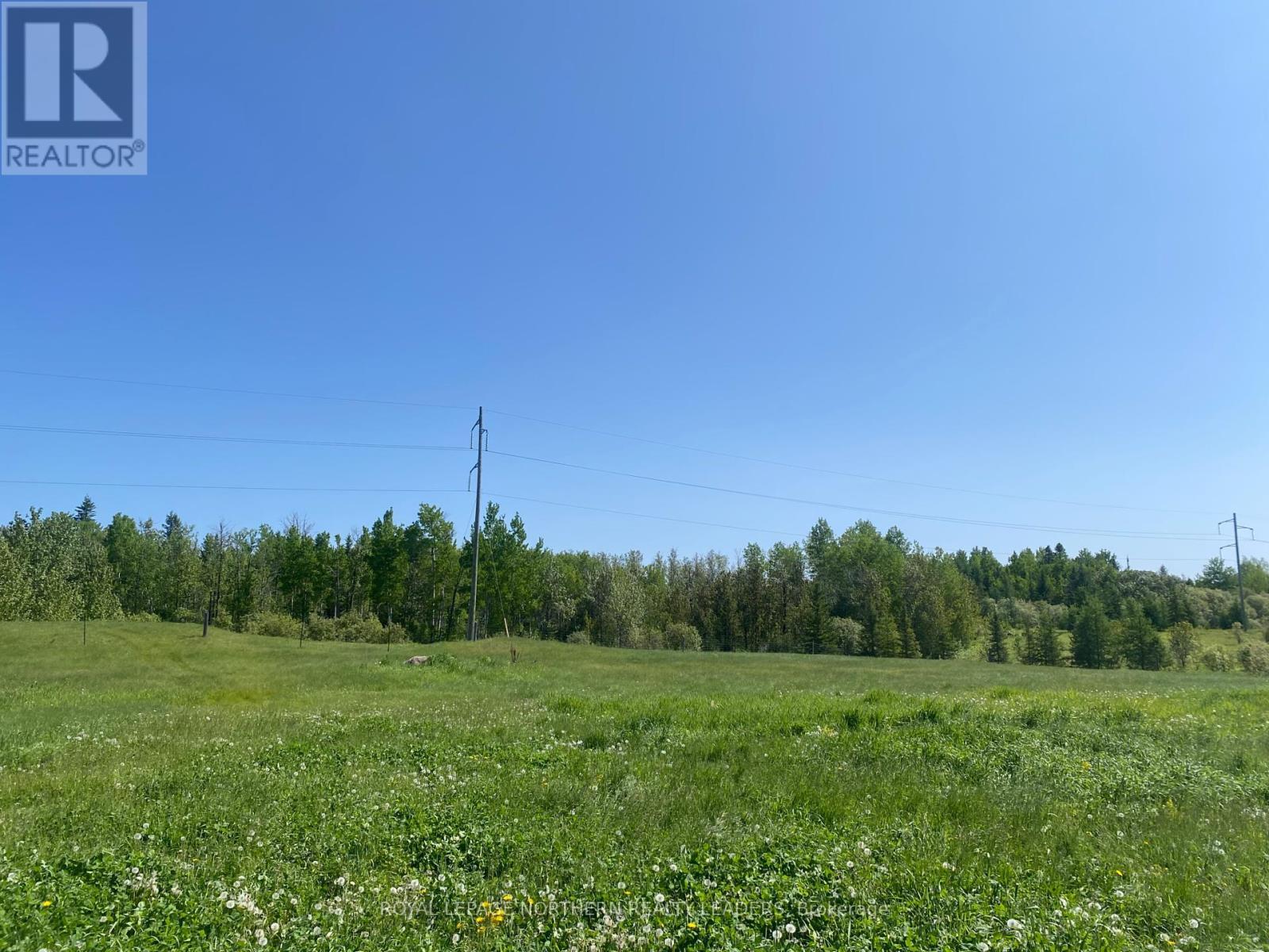 












209 11 HIGHWAY

,
Fauquier-Strickland,




Ontario
P0L1G0

