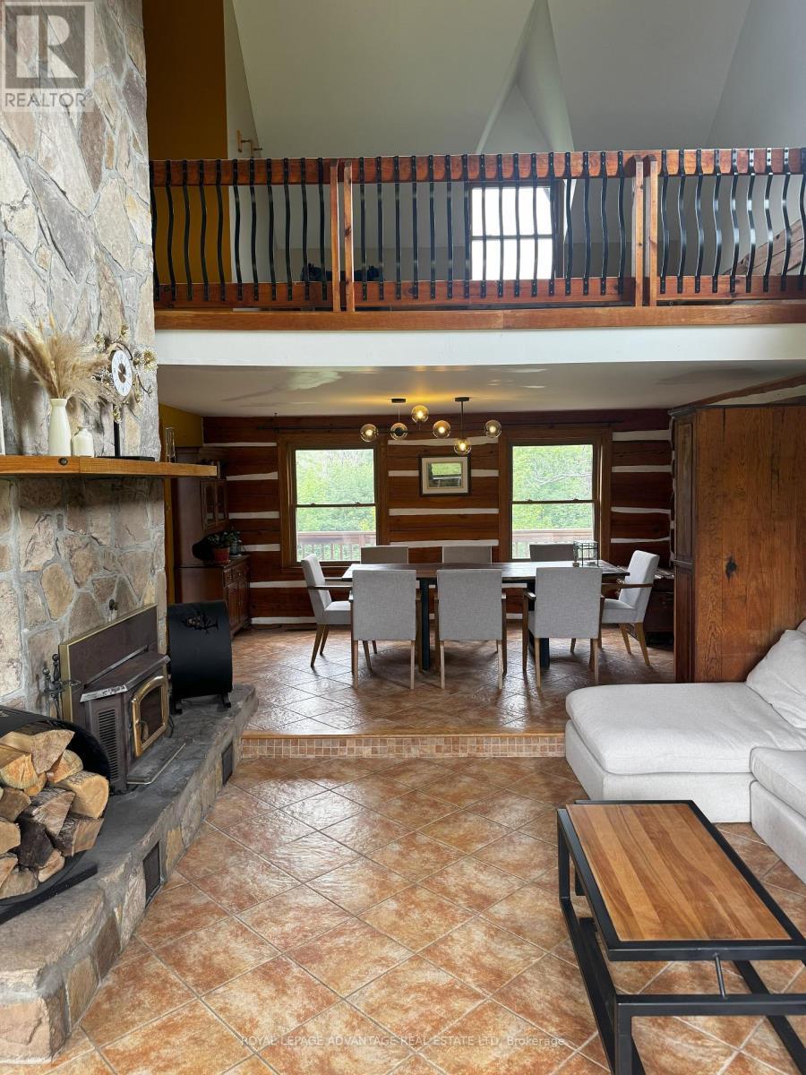 












627 LAKE STREET

,
Rideau Lakes,




Ontario
K0G1G0

