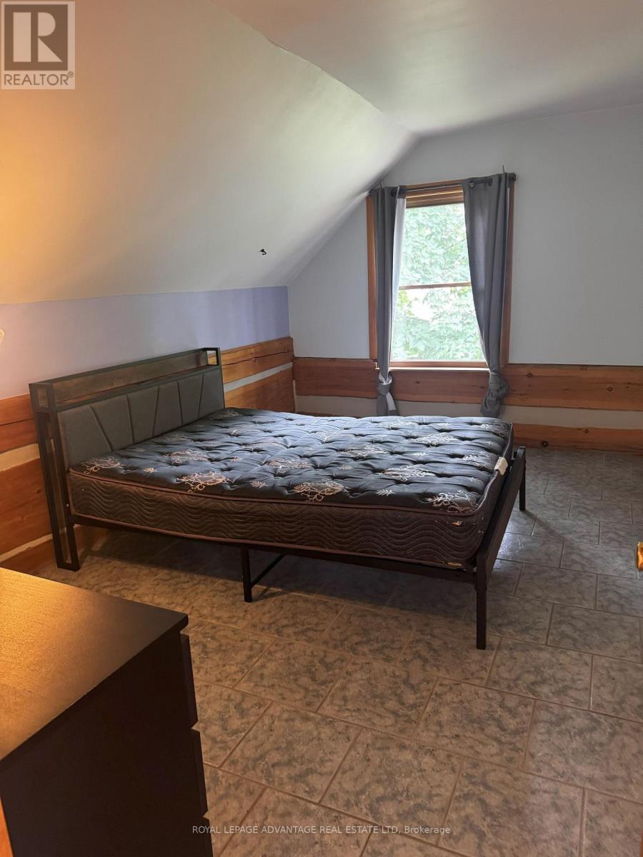 












627 LAKE STREET

,
Rideau Lakes,




Ontario
K0G1G0

