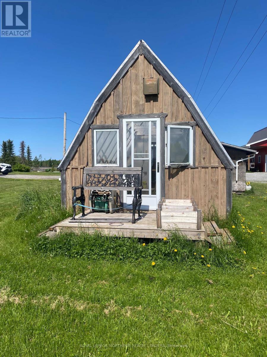 












211 11 HIGHWAY

,
Fauquier-Strickland,




Ontario
P0L1G0

