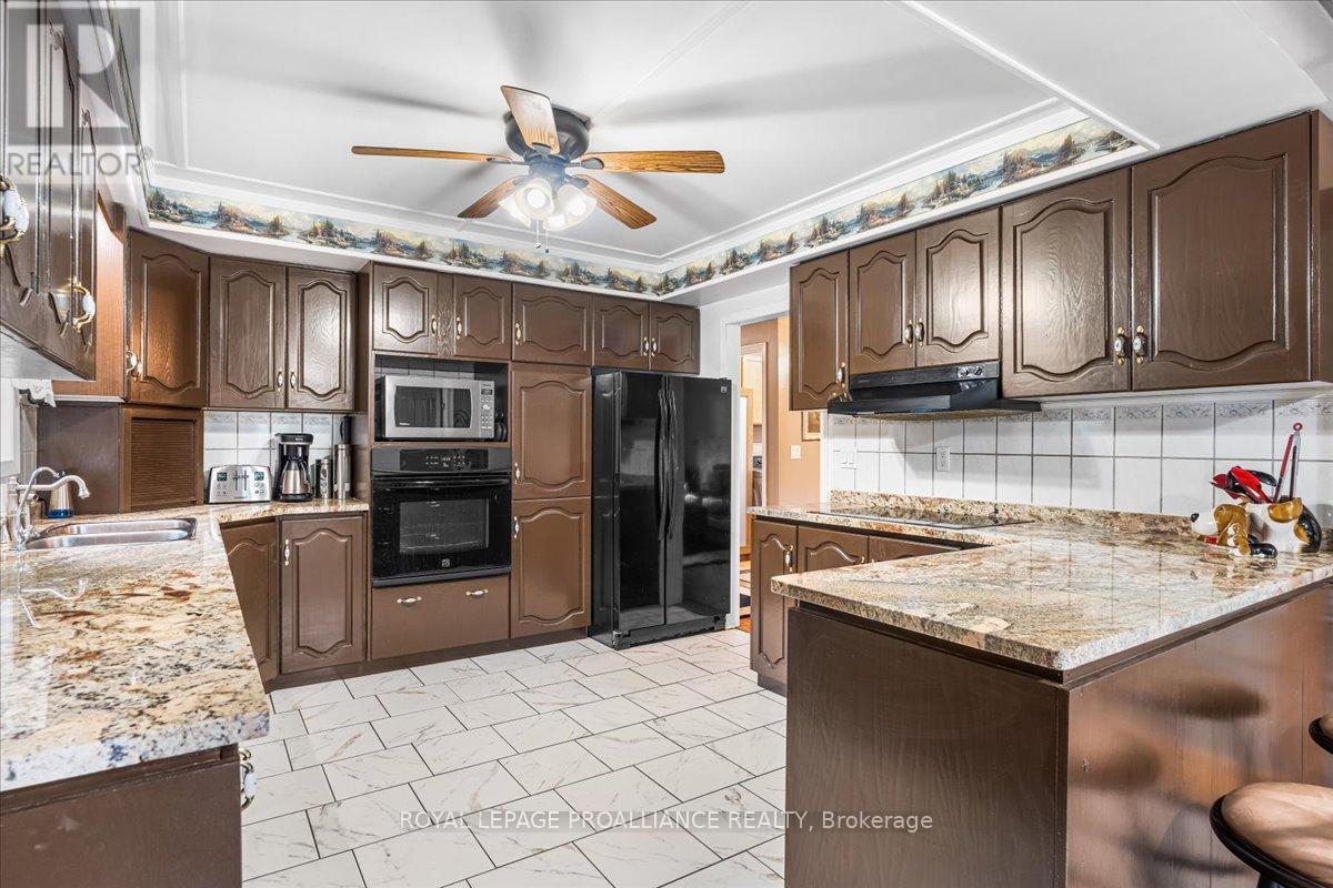 












2475C SHANNONVILLE ROAD

,
Tyendinaga (Tyendinaga Township),




Ontario
K0K2V0

