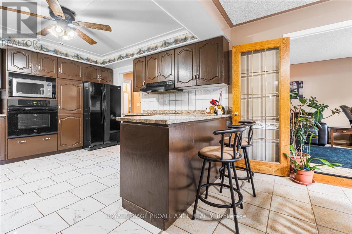 












2475C SHANNONVILLE ROAD

,
Tyendinaga (Tyendinaga Township),




Ontario
K0K2V0


