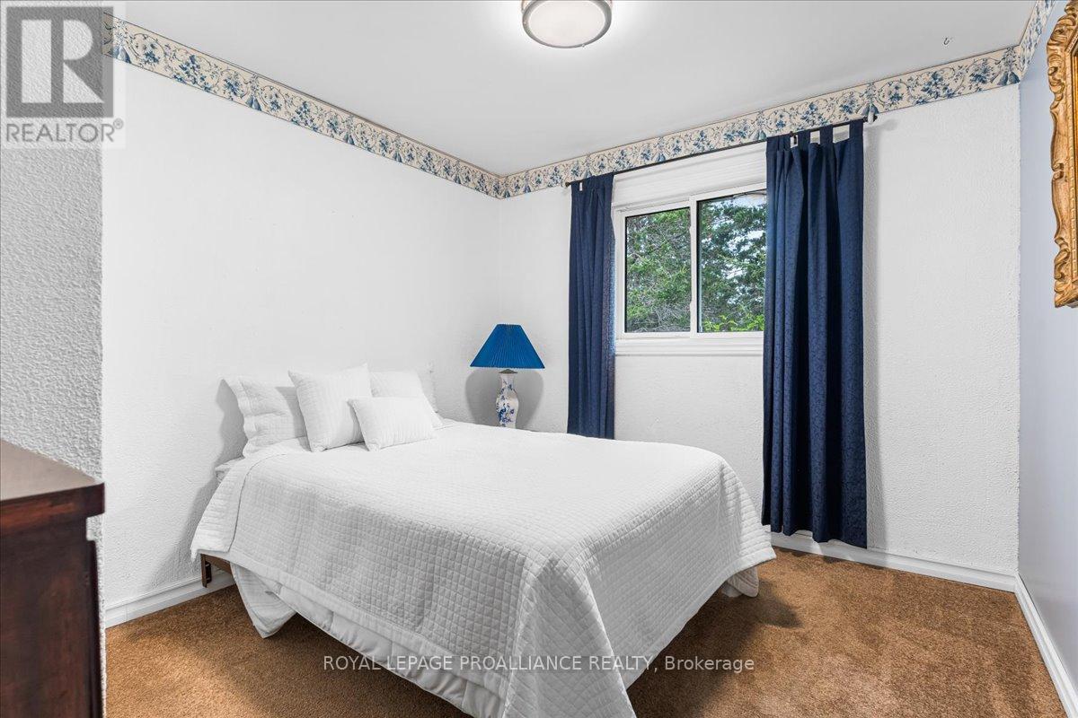












2475C SHANNONVILLE ROAD

,
Tyendinaga (Tyendinaga Township),




Ontario
K0K2V0

