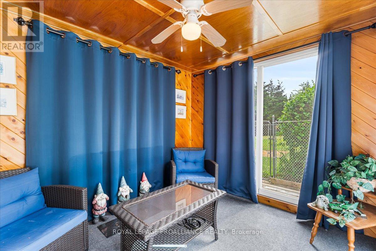 












2475C SHANNONVILLE ROAD

,
Tyendinaga (Tyendinaga Township),




Ontario
K0K2V0

