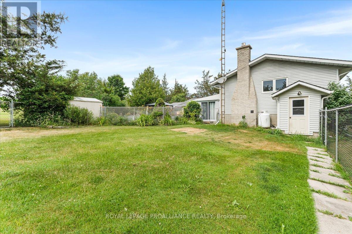 












2475C SHANNONVILLE ROAD

,
Tyendinaga (Tyendinaga Township),




Ontario
K0K2V0

