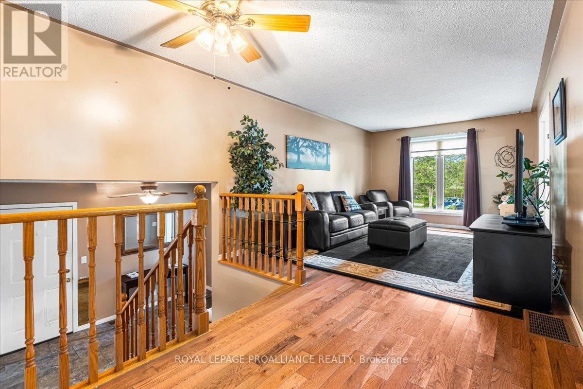 












2475C SHANNONVILLE ROAD

,
Tyendinaga (Tyendinaga Township),




Ontario
K0K2V0

