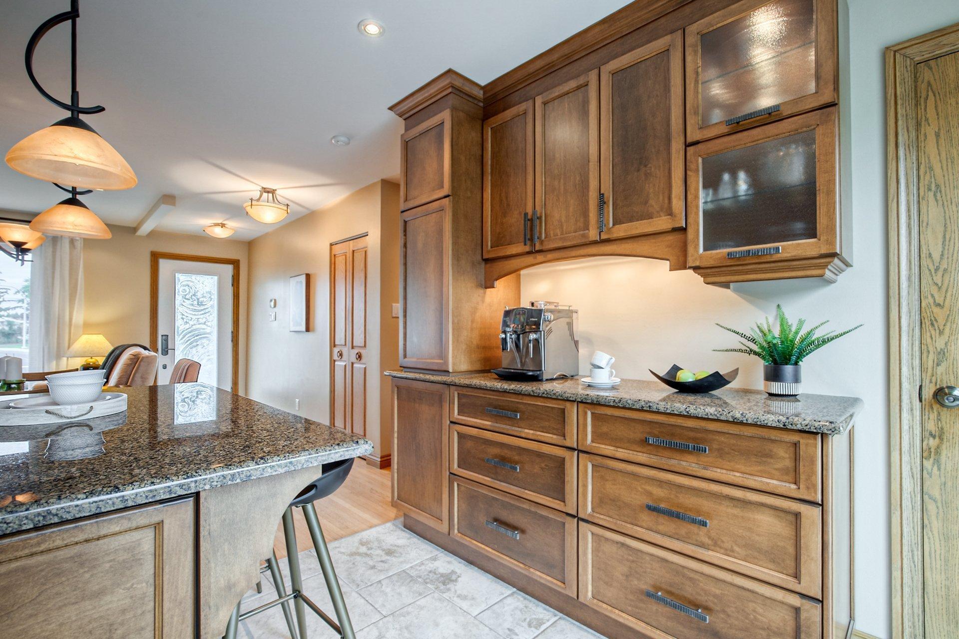 









2635


Rue Périgny

,
Longueuil (Le Vieux-Longueuil),




QC
J4L1S7

