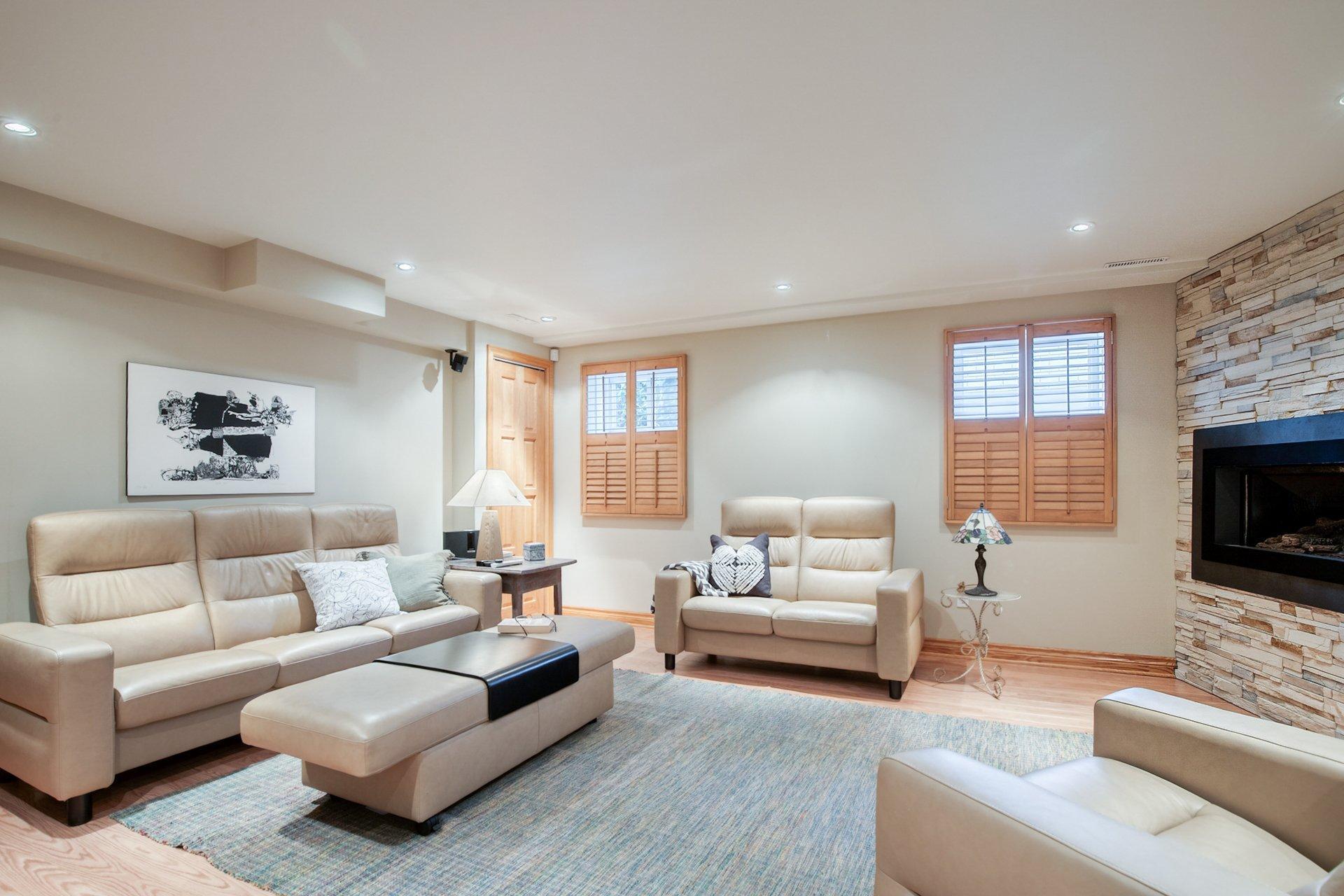 









2635


Rue Périgny

,
Longueuil (Le Vieux-Longueuil),




QC
J4L1S7

