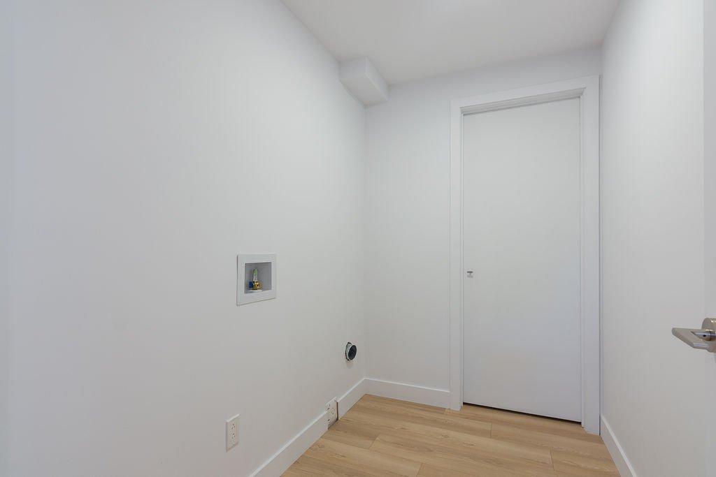 









1063


Rue Galinée

,
Saint-Bruno-de-Montarville,




QC
J3V3W5

