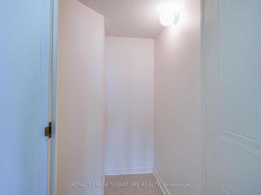 









150


Alton Towers

Circle, 405,
Toronto,




ON
M1V 4X7

