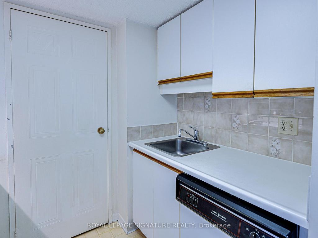 









150


Alton Towers

Circle, 405,
Toronto,




ON
M1V 4X7

