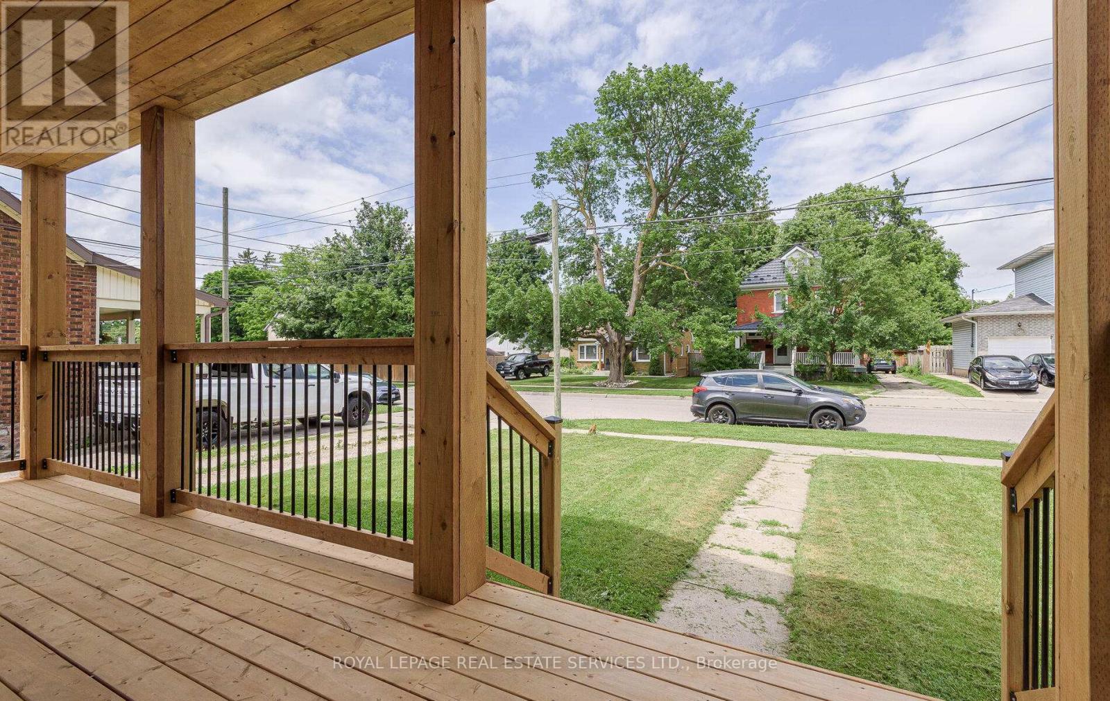 












631 LAWRENCE STREET

,
Cambridge,




Ontario
N3H2M8

