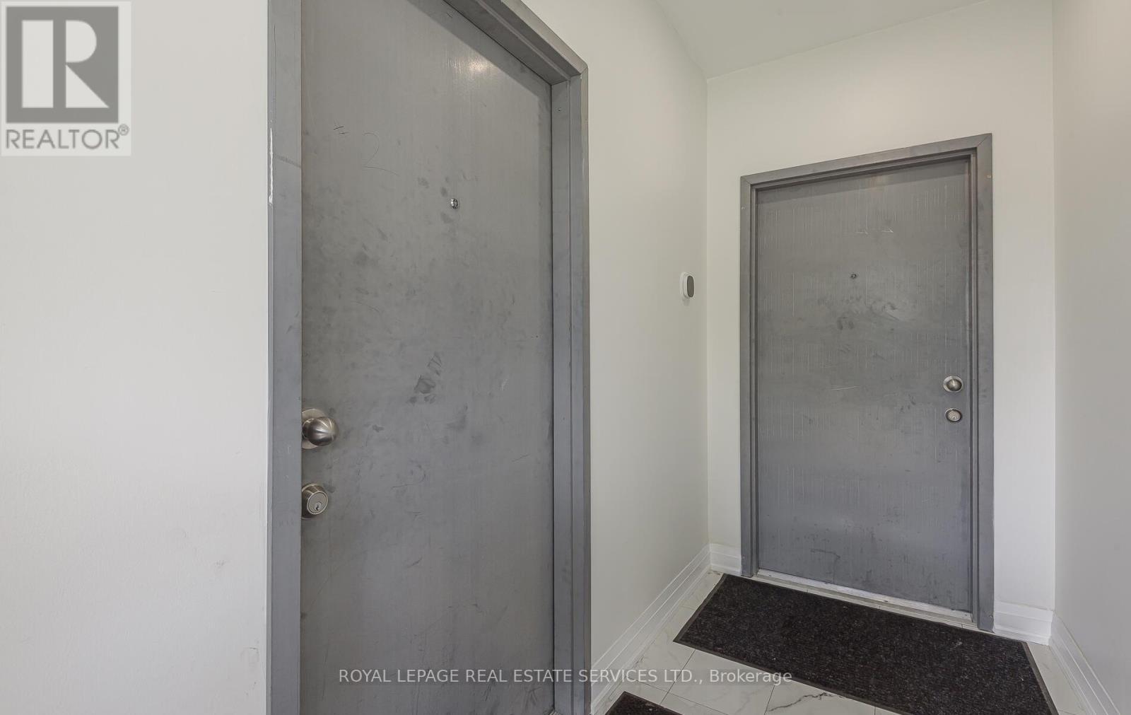 












631 LAWRENCE STREET

,
Cambridge,




Ontario
N3H2M8

