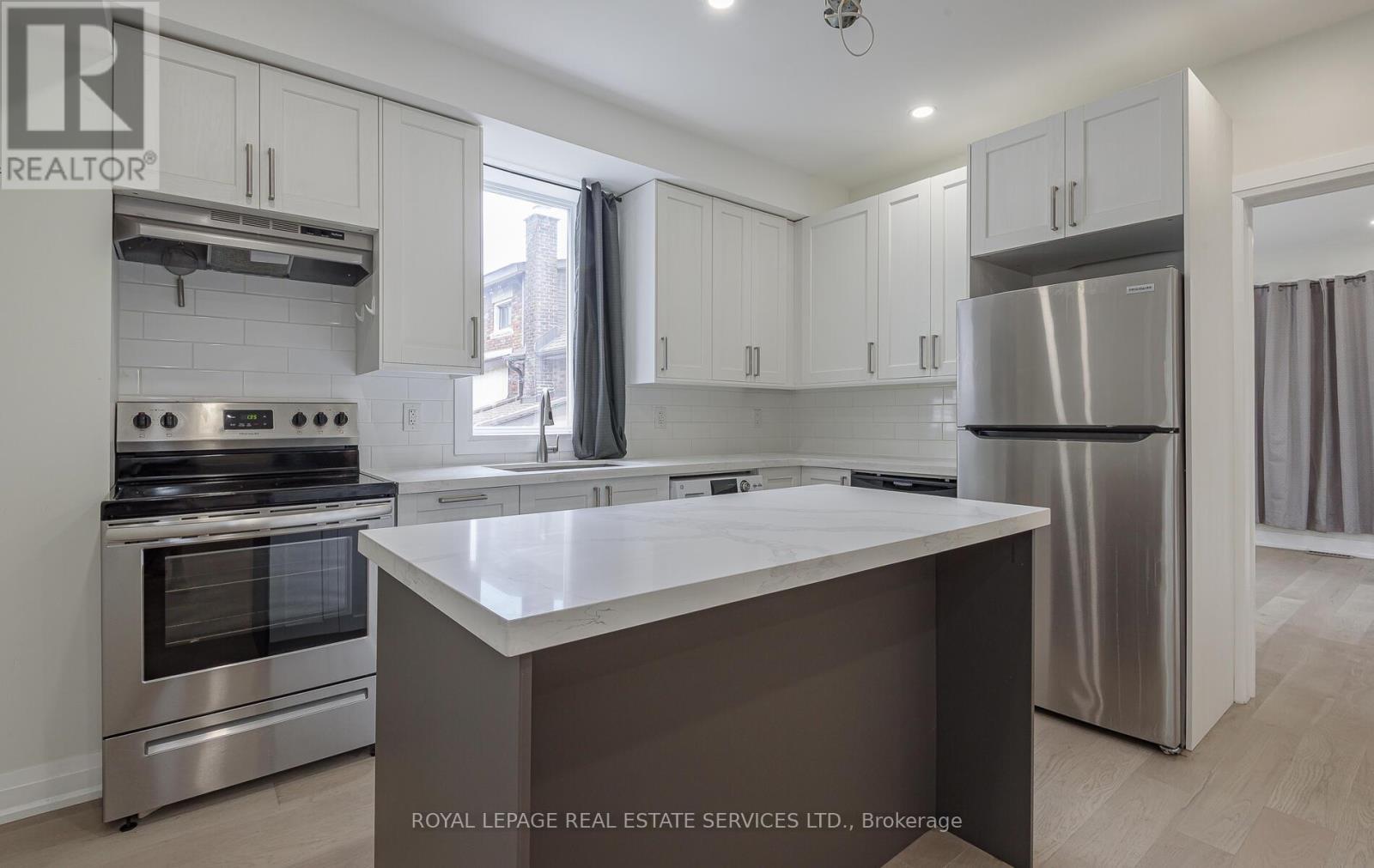 












631 LAWRENCE STREET

,
Cambridge,




Ontario
N3H2M8

