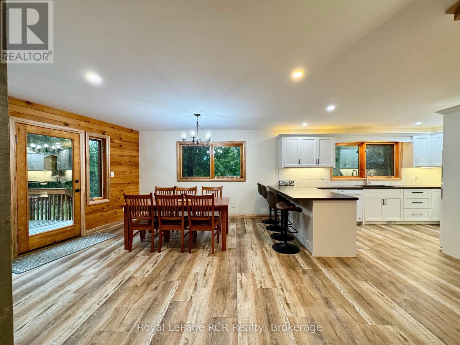 












91 LITTLE PINE DRIVE

,
Northern Bruce Peninsula,




Ontario
N0H1W0

