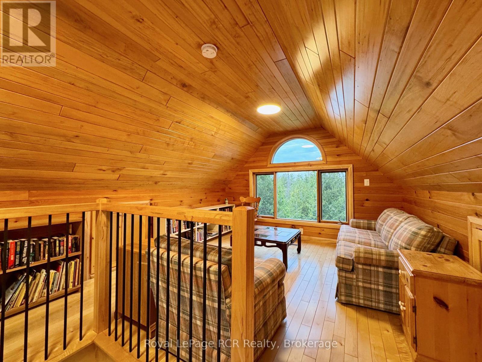 












91 LITTLE PINE DRIVE

,
Northern Bruce Peninsula,




Ontario
N0H1W0

