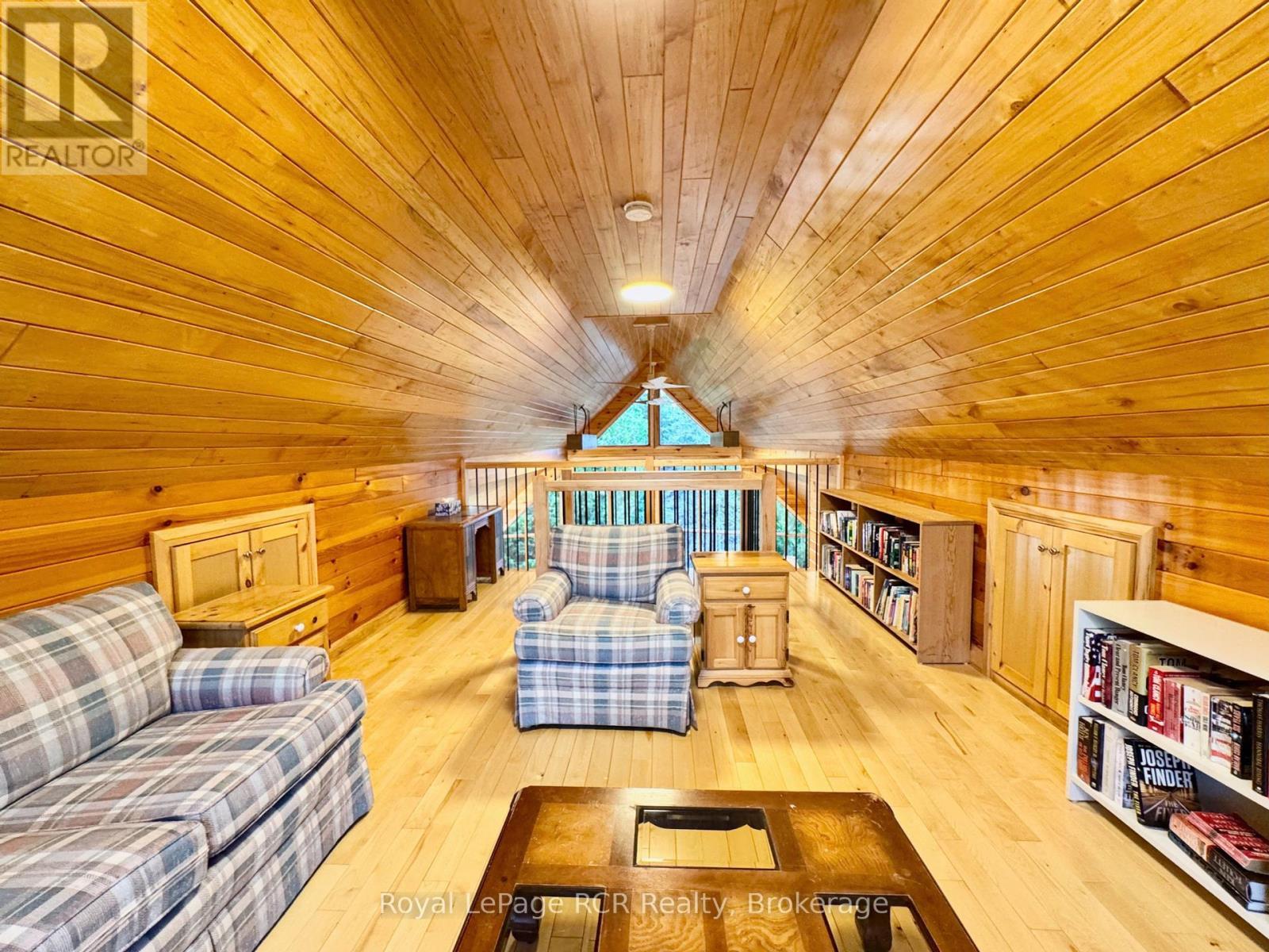












91 LITTLE PINE DRIVE

,
Northern Bruce Peninsula,




Ontario
N0H1W0

