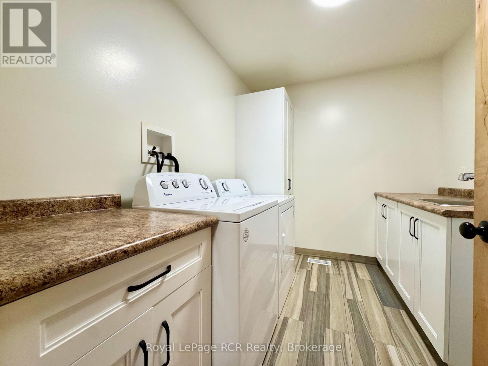 












91 LITTLE PINE DRIVE

,
Northern Bruce Peninsula,




Ontario
N0H1W0

