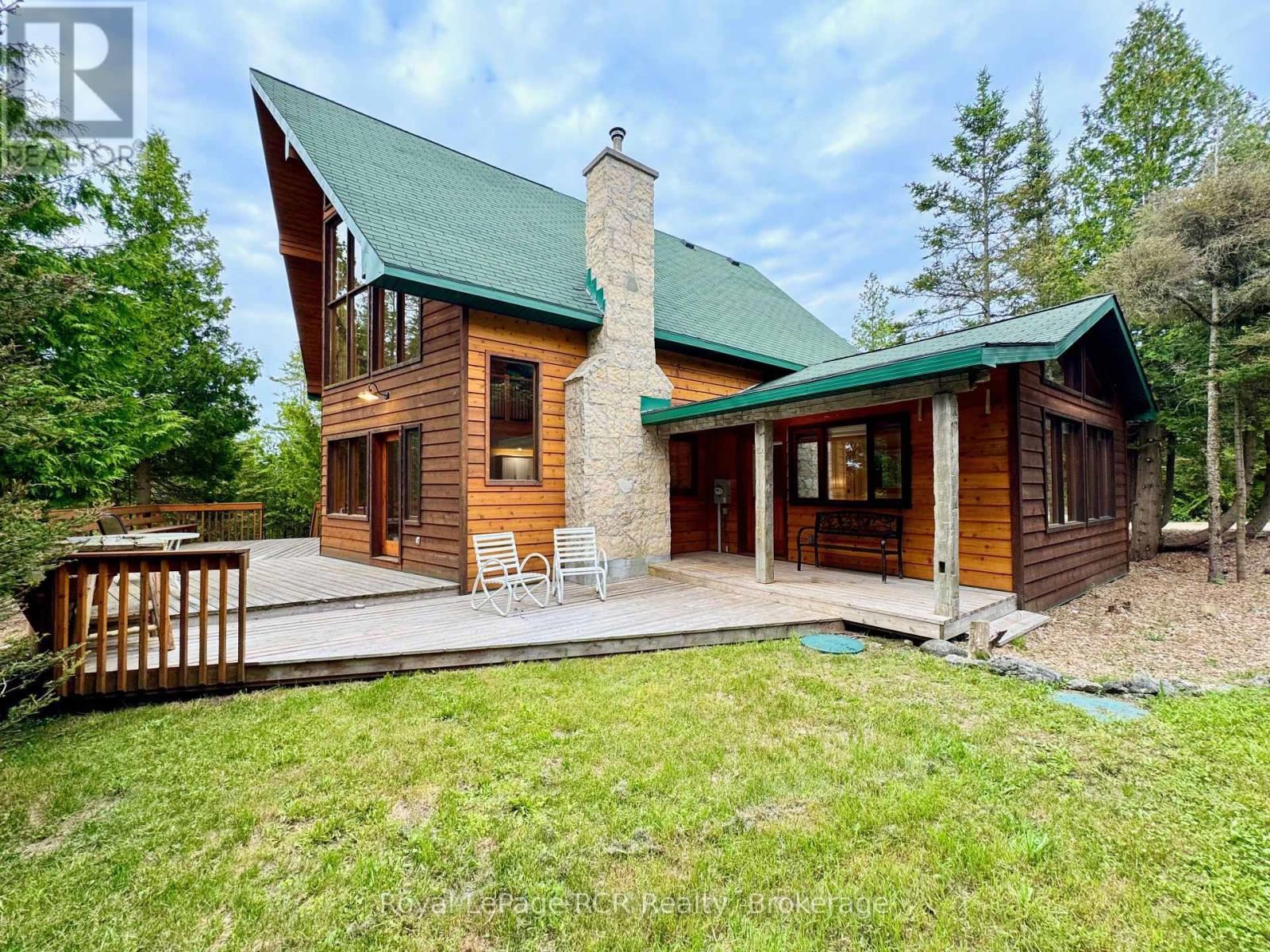 












91 LITTLE PINE DRIVE

,
Northern Bruce Peninsula,




Ontario
N0H1W0

