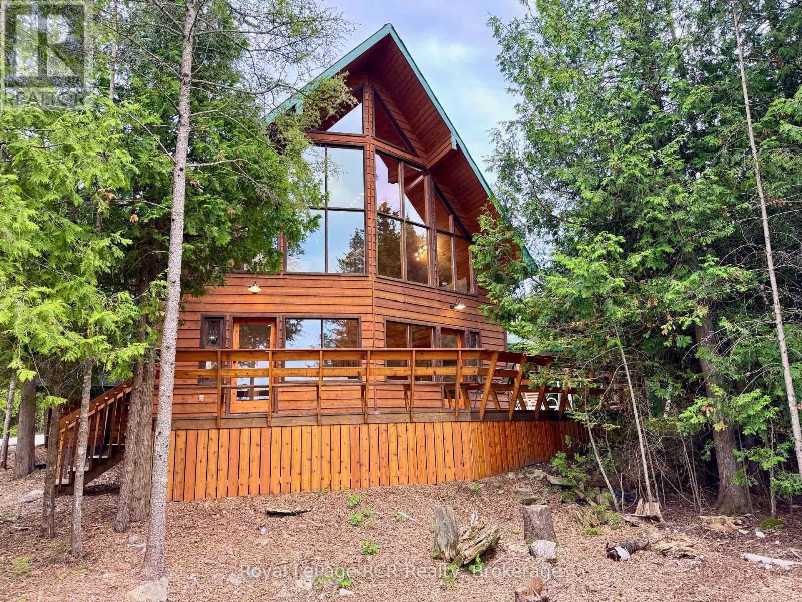 












91 LITTLE PINE DRIVE

,
Northern Bruce Peninsula,




Ontario
N0H1W0

