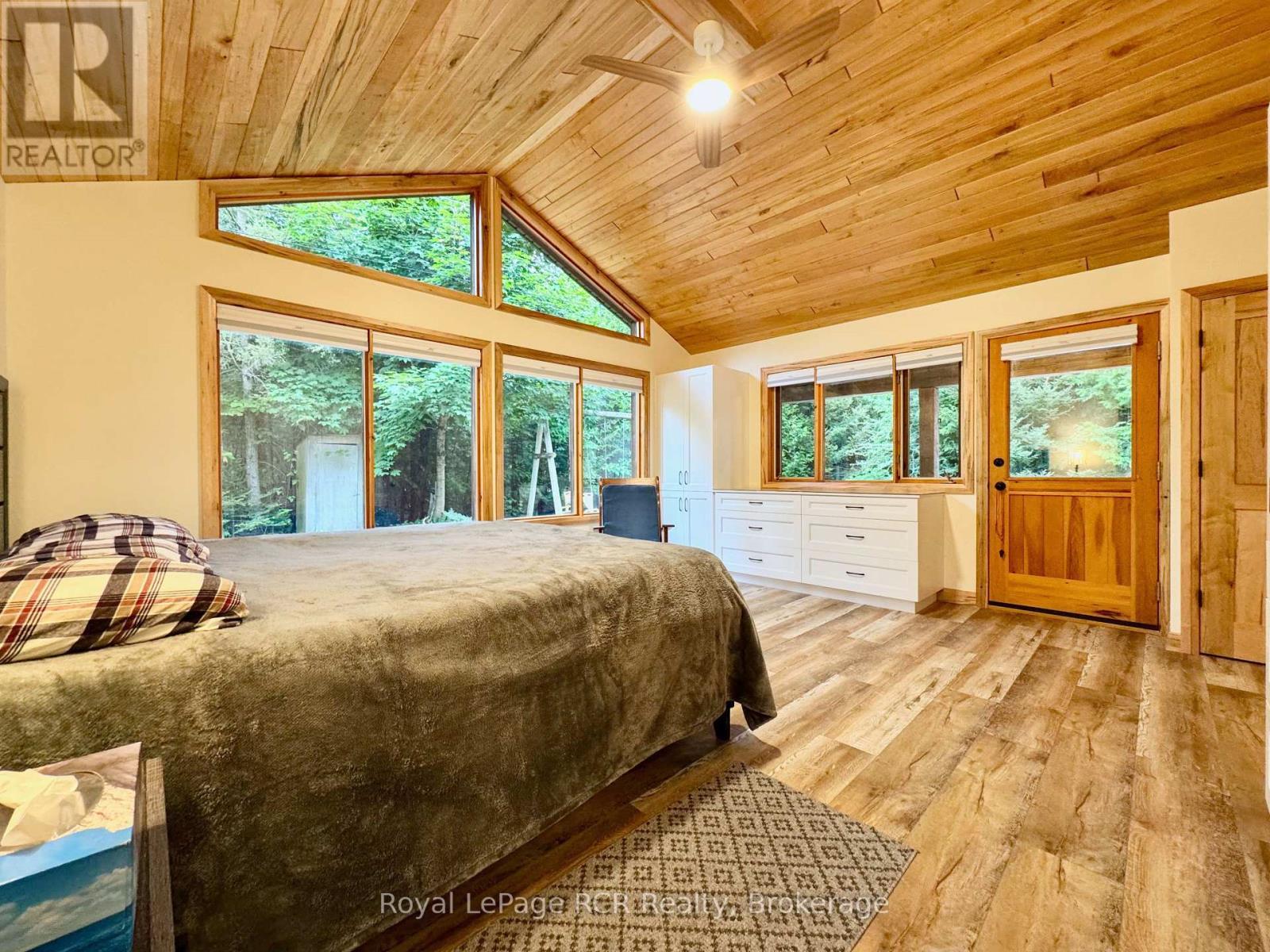 












91 LITTLE PINE DRIVE

,
Northern Bruce Peninsula,




Ontario
N0H1W0

