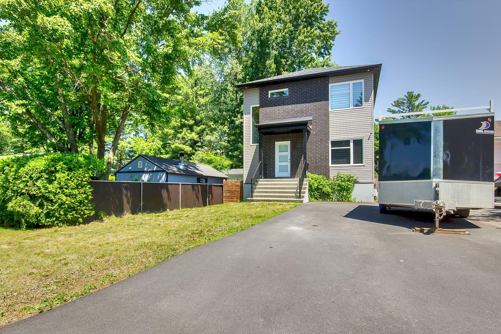









1329


Rue Couture

,
Gatineau (Gatineau),




QC
J8P1R5

