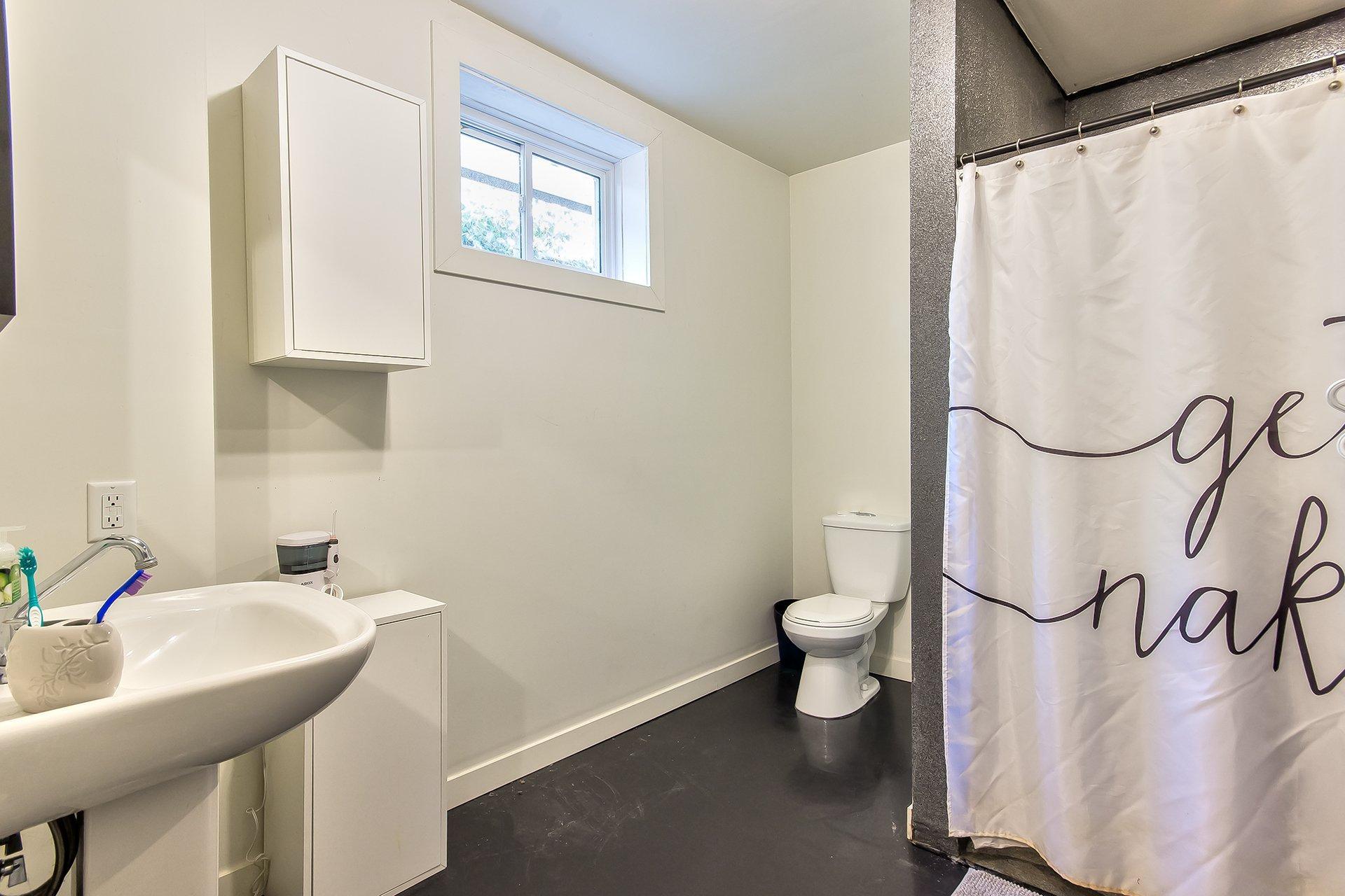 









1329


Rue Couture

,
Gatineau (Gatineau),




QC
J8P1R5

