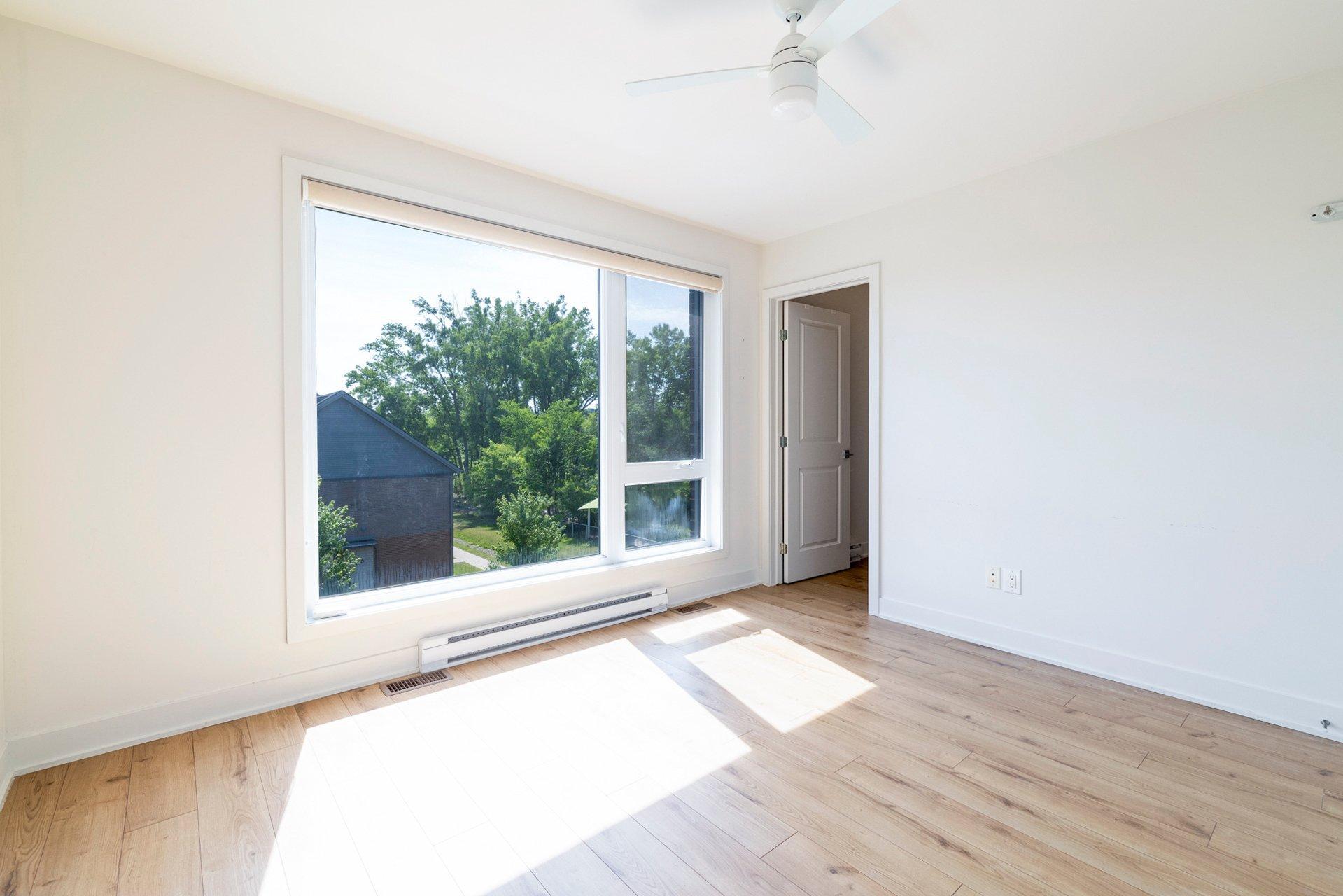 









49


Av. des Frênes

,
Pointe-Claire,




QC
H9R0C2


