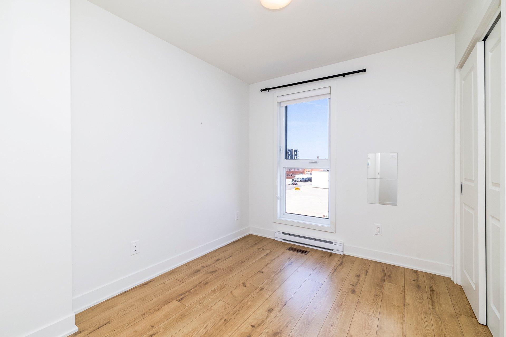 









49


Av. des Frênes

,
Pointe-Claire,




QC
H9R0C2

