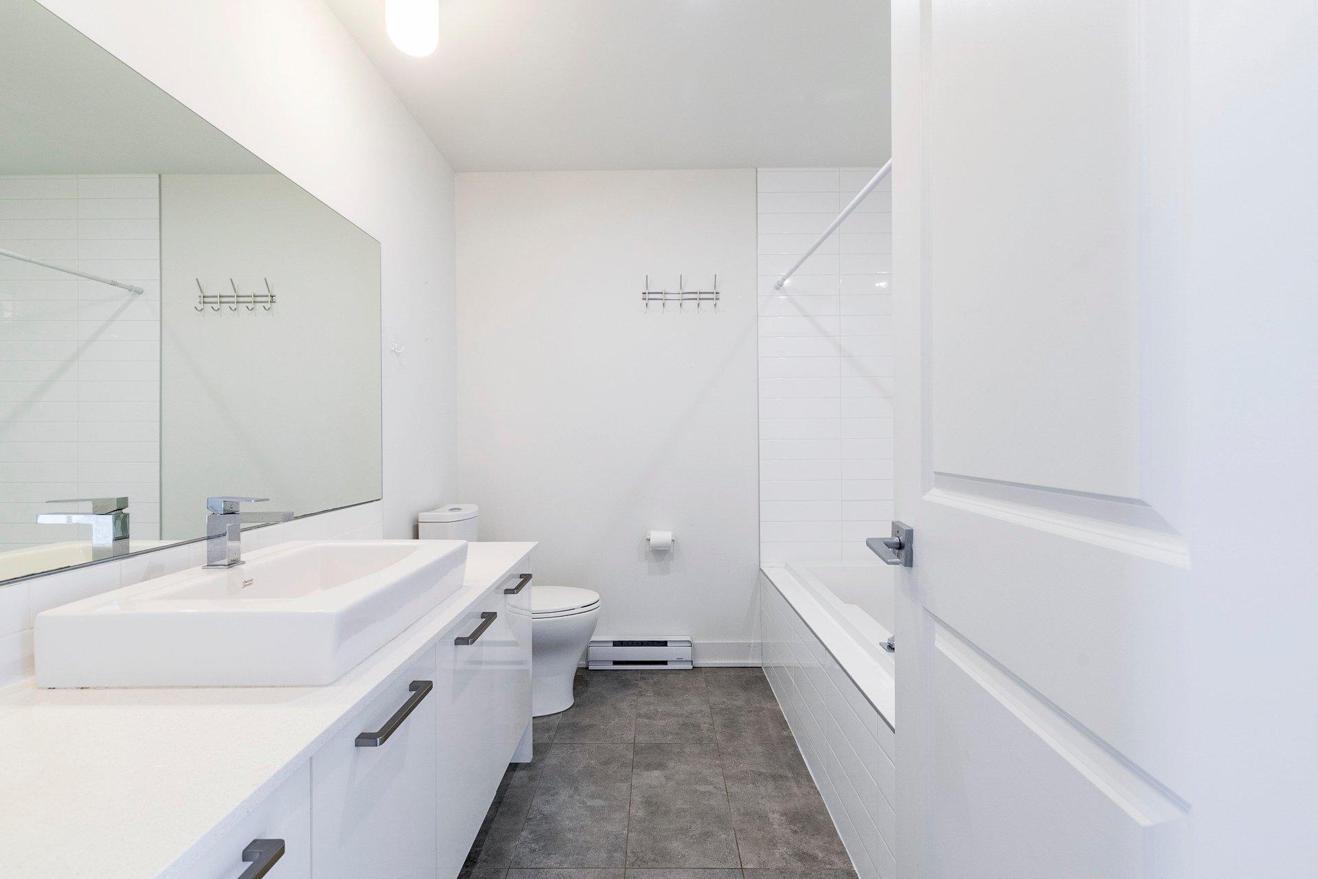 









49


Av. des Frênes

,
Pointe-Claire,




QC
H9R0C2

