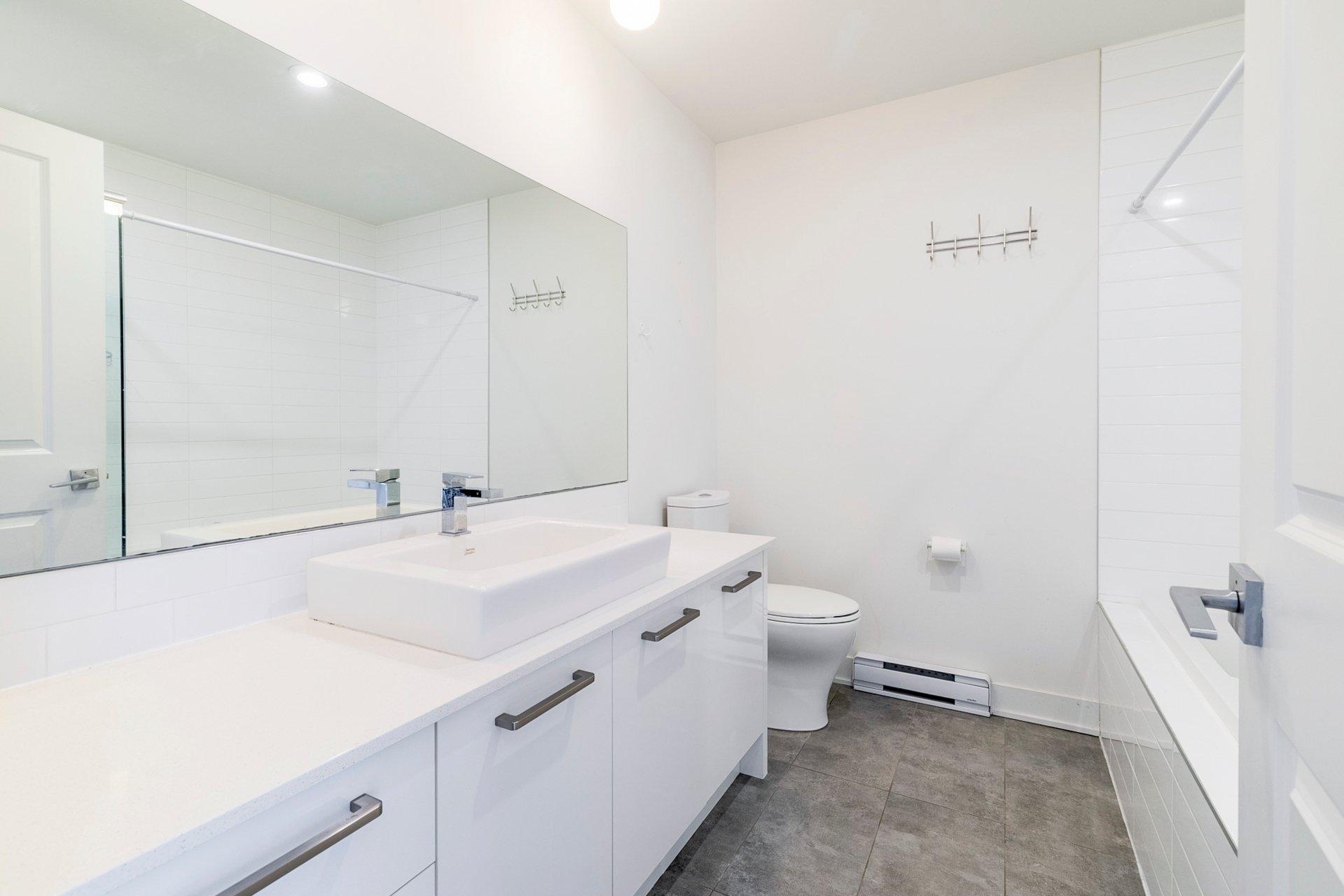 









49


Av. des Frênes

,
Pointe-Claire,




QC
H9R0C2

