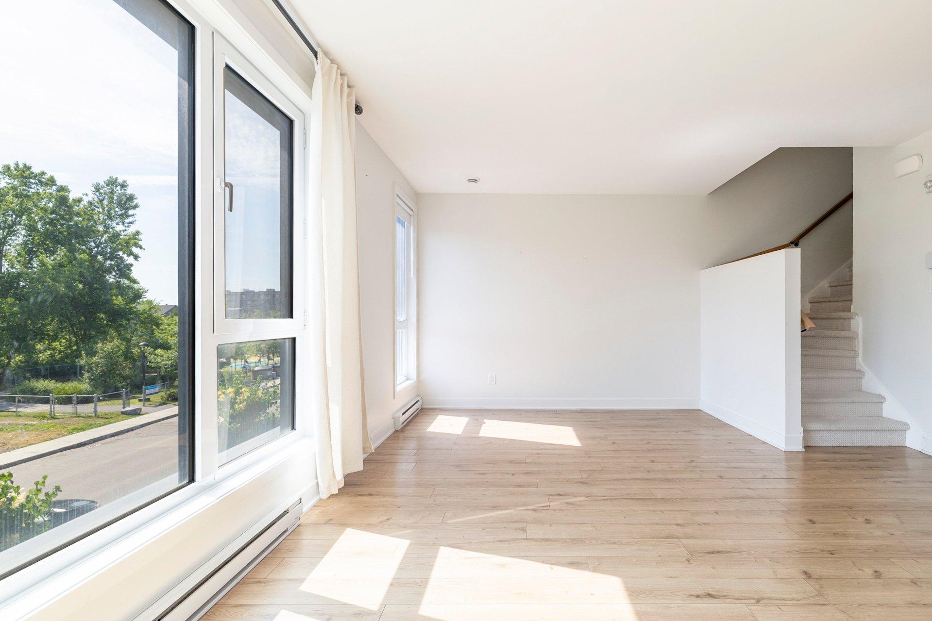 









49


Av. des Frênes

,
Pointe-Claire,




QC
H9R0C2

