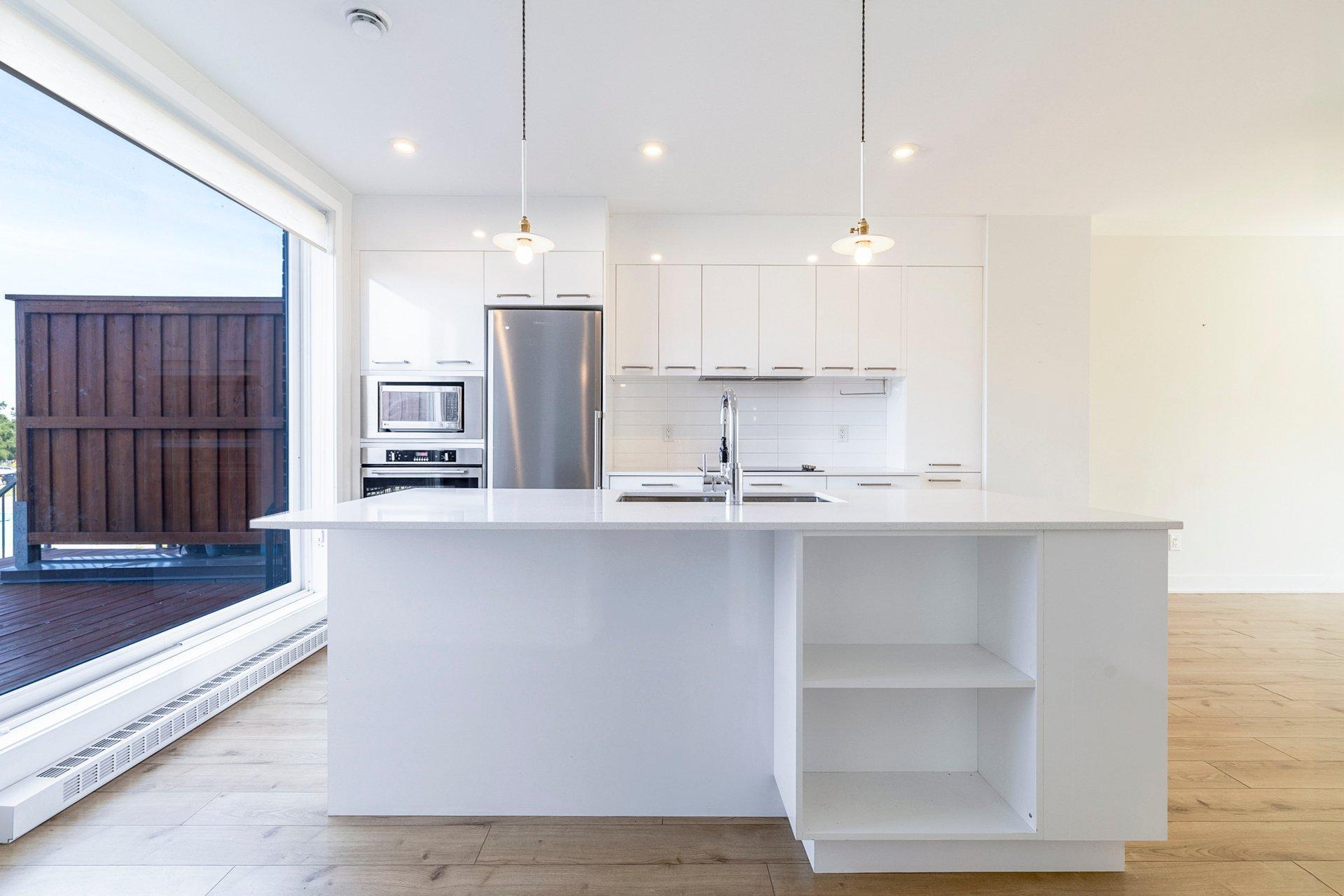 









49


Av. des Frênes

,
Pointe-Claire,




QC
H9R0C2

