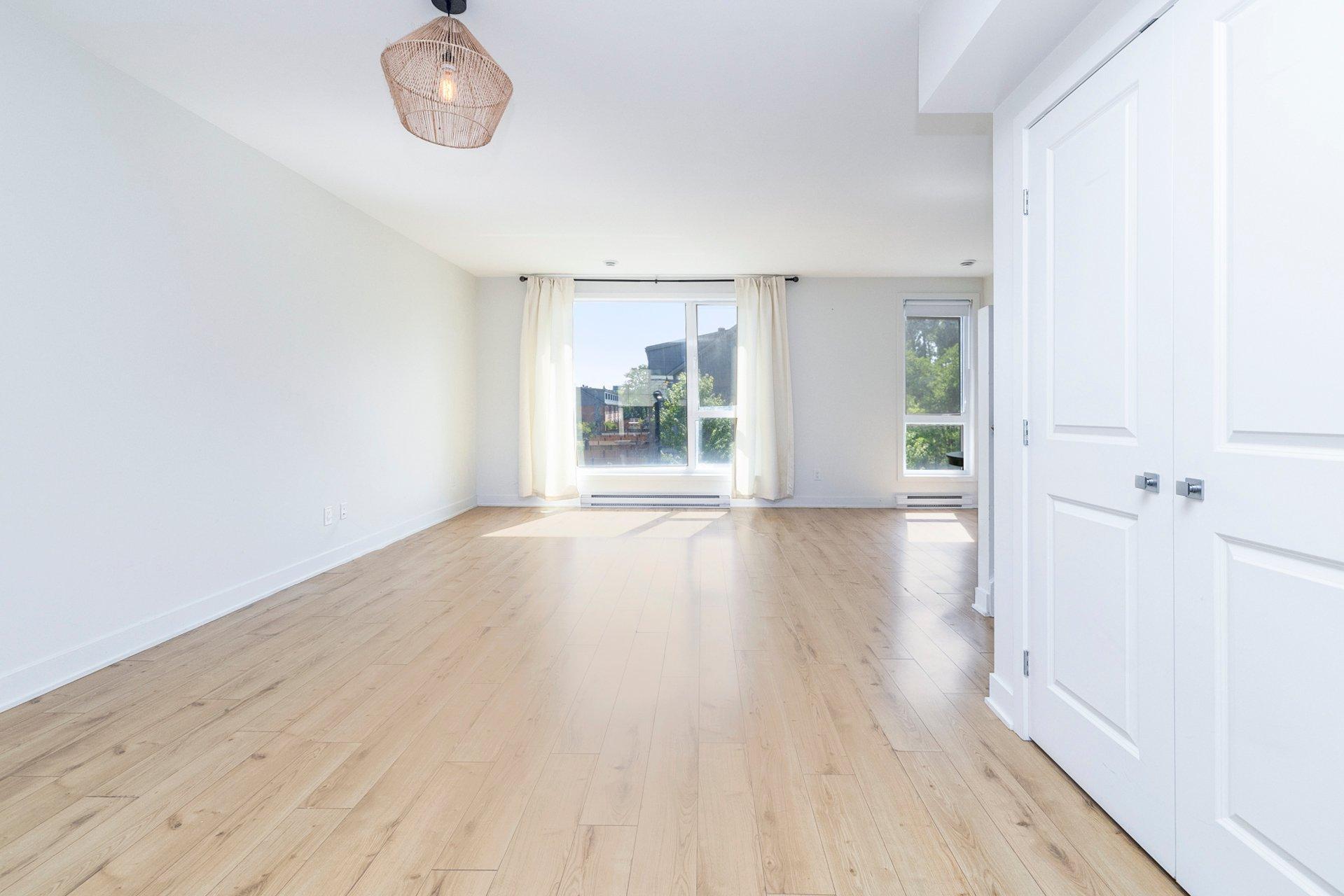 









49


Av. des Frênes

,
Pointe-Claire,




QC
H9R0C2

