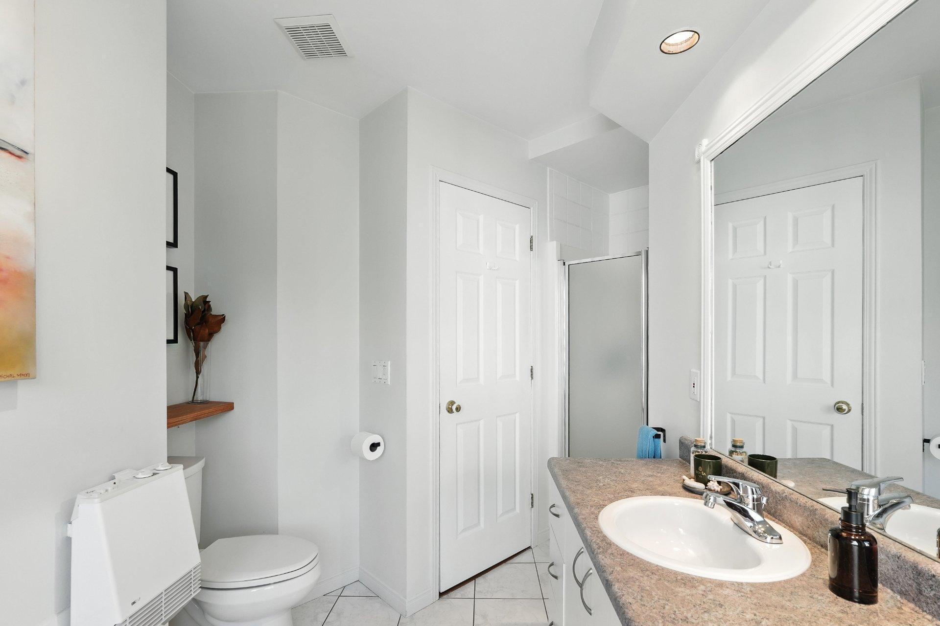 









162


Rue Desjardins

,
Magog,




QC
J1X0L8

