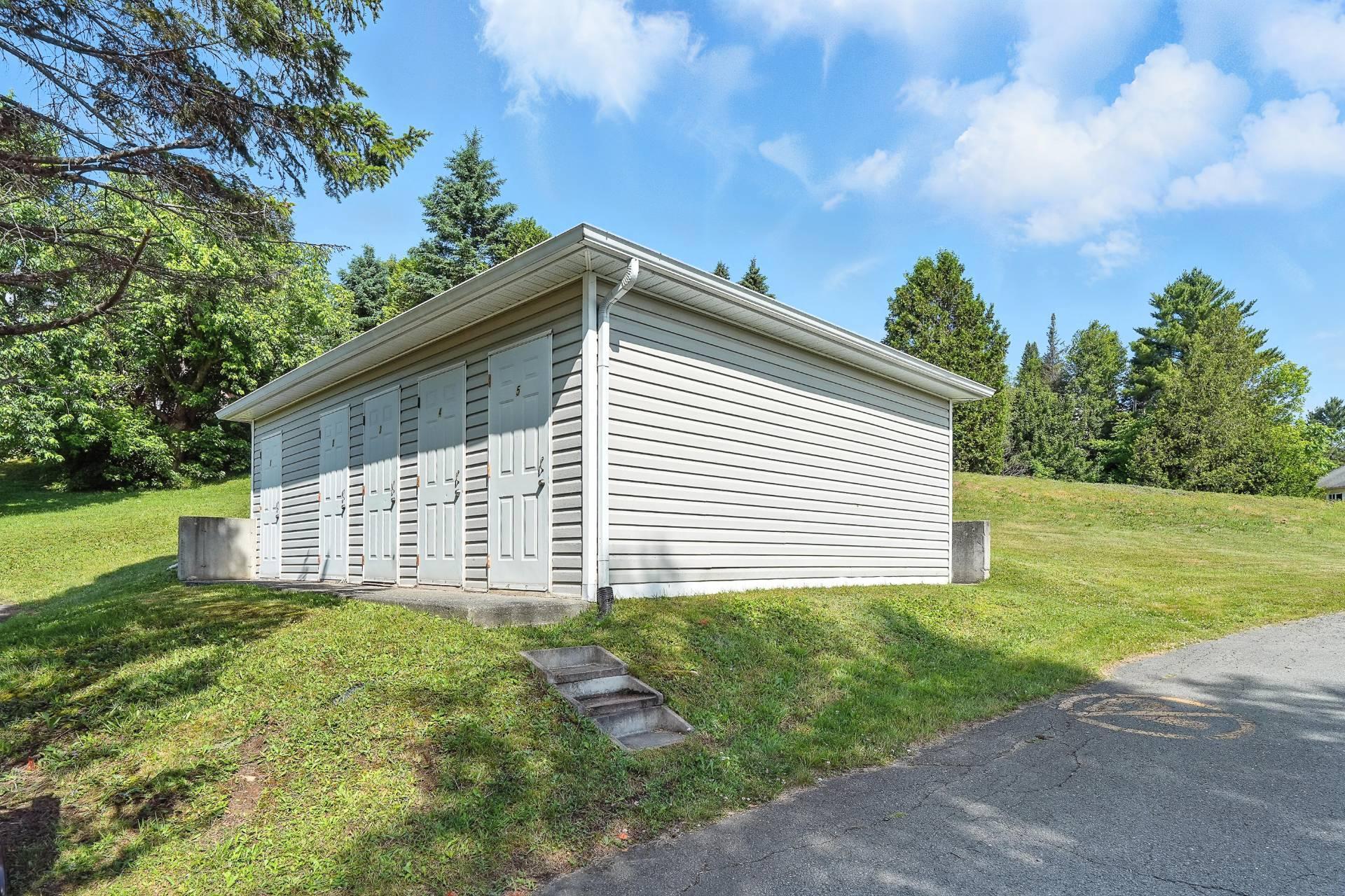 









162


Rue Desjardins

,
Magog,




QC
J1X0L8

