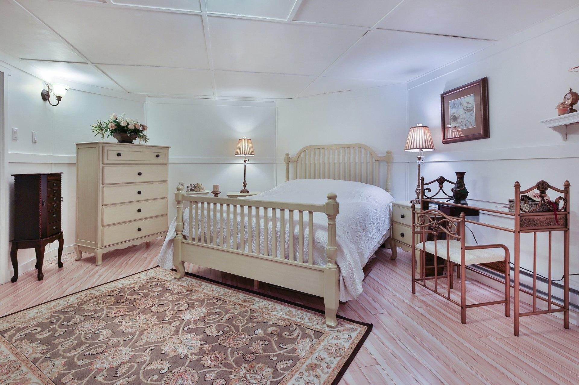 









290


Rue Baillargeon

,
Saint-Jean-sur-Richelieu,




QC
J2W2E7

