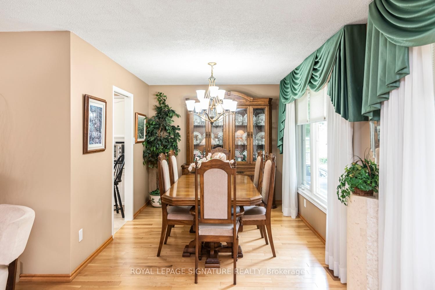 









55


Hanover

Place,
Hamilton,




ON
L8K 5X7

